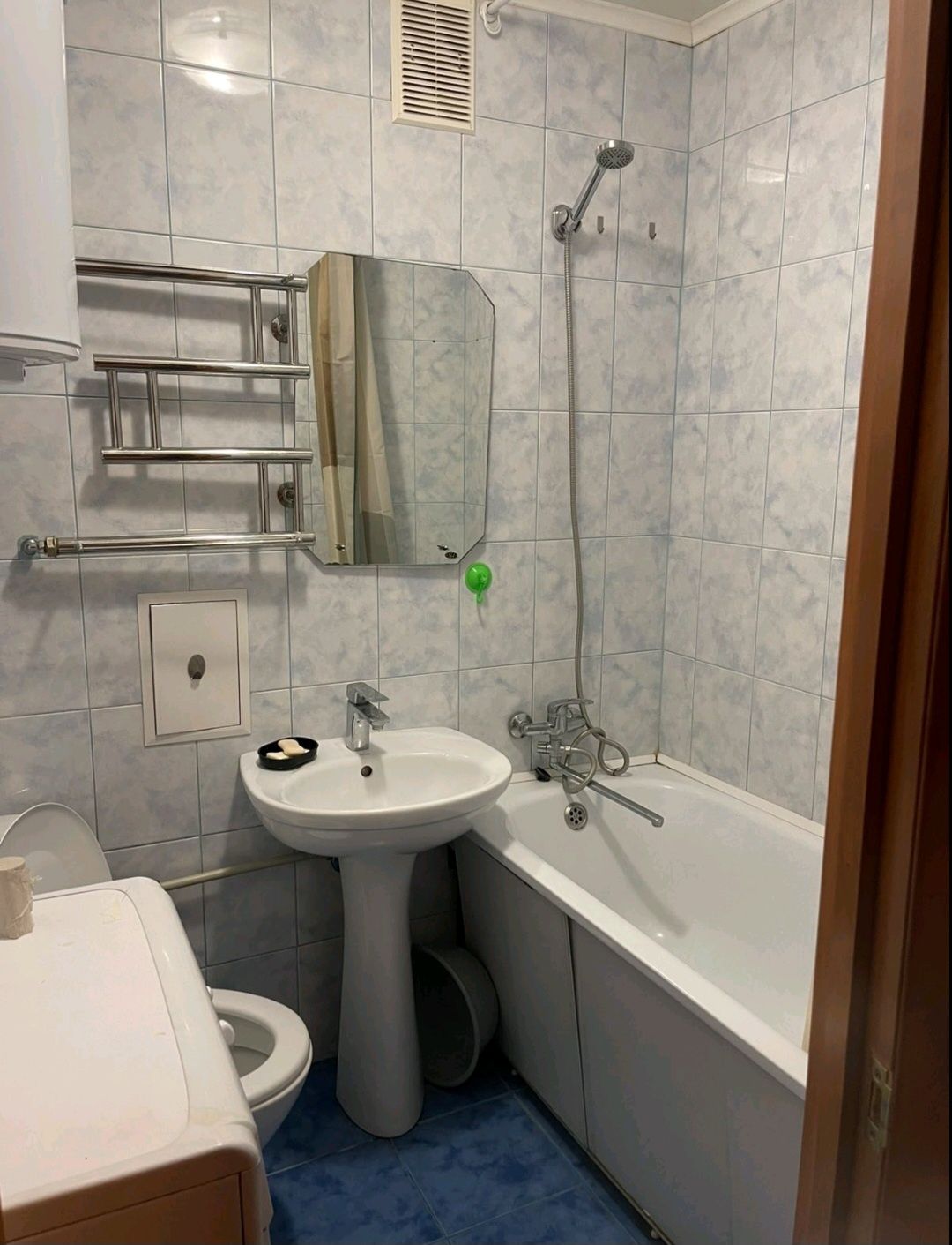 Cozy 1-Bedroom Apartment in Central Chernihiv