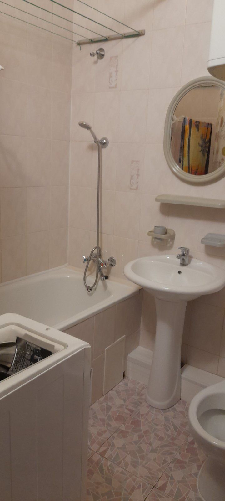 1-Room Apartment in Frunzensky District with Renovation and New Furniture