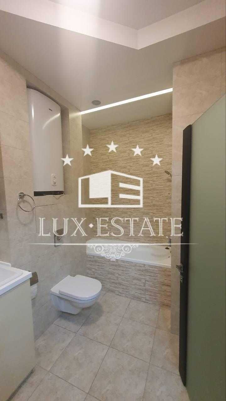 Spacious 3-Room Apartment in Elite Residential Complex 'White Elephant', Sokolniki
