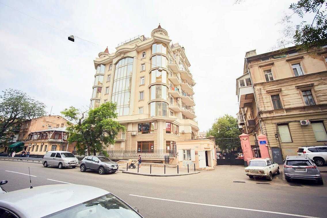 3-Room Apartment in Zhukovsky, Zamok Tsvetov Complex, Close to Shevchenko Park