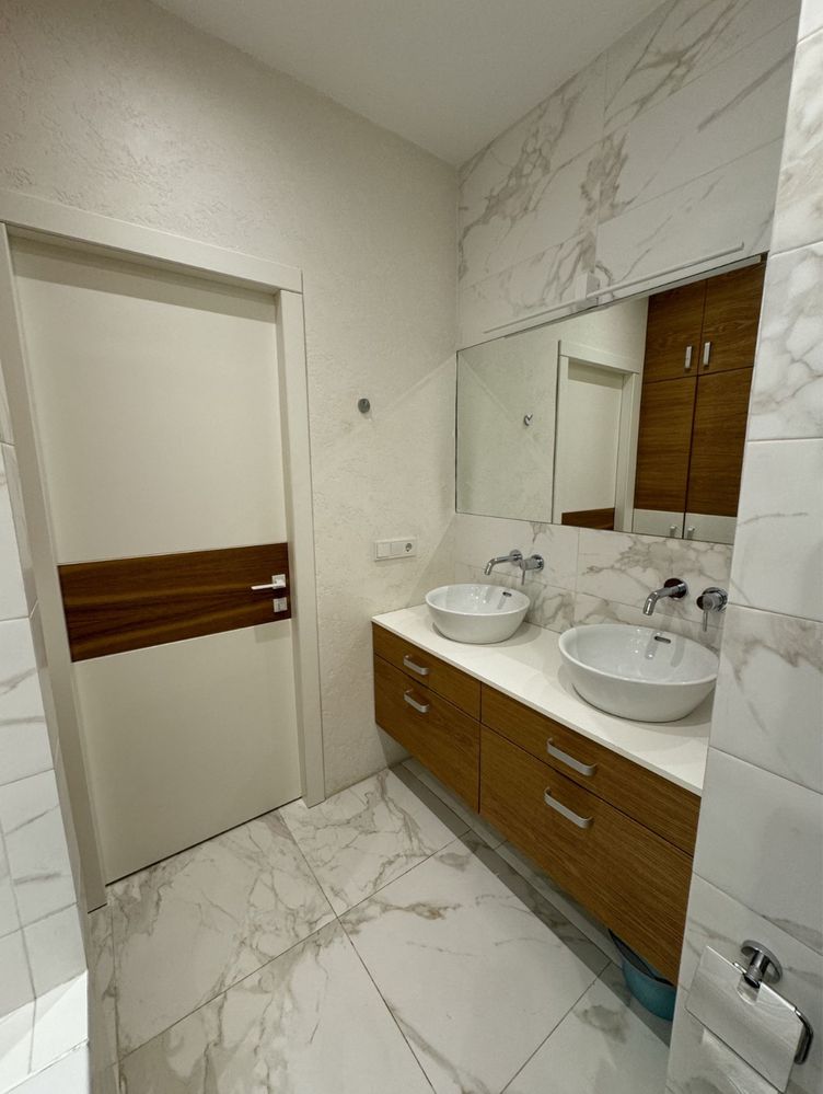 Stylish 1-Bedroom Apartment in Avalon Garden Complex