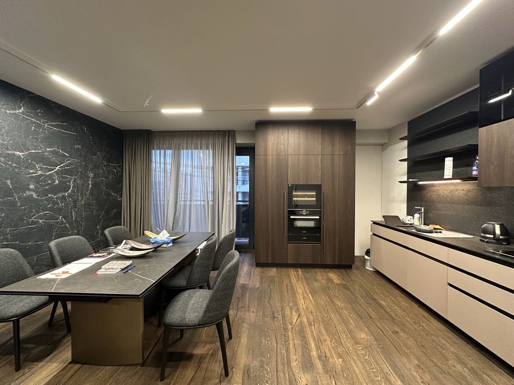 Modern Apartment with Sea View, Designer Renovation, Two Balconies