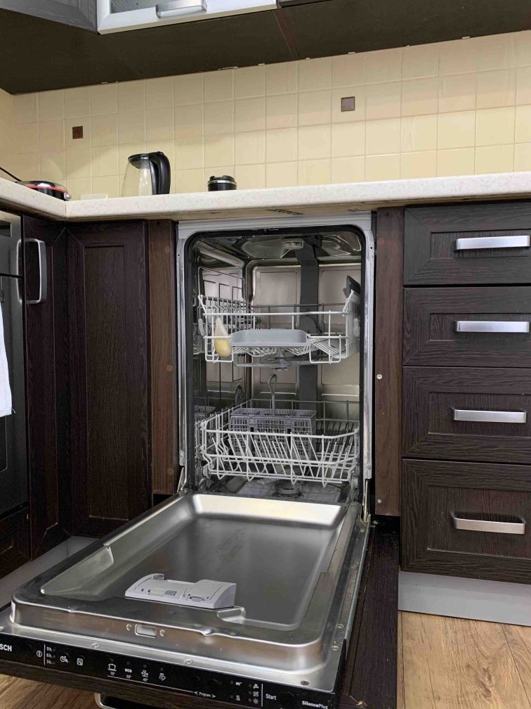 2-Room Apartment near Bus Station with Full Amenities