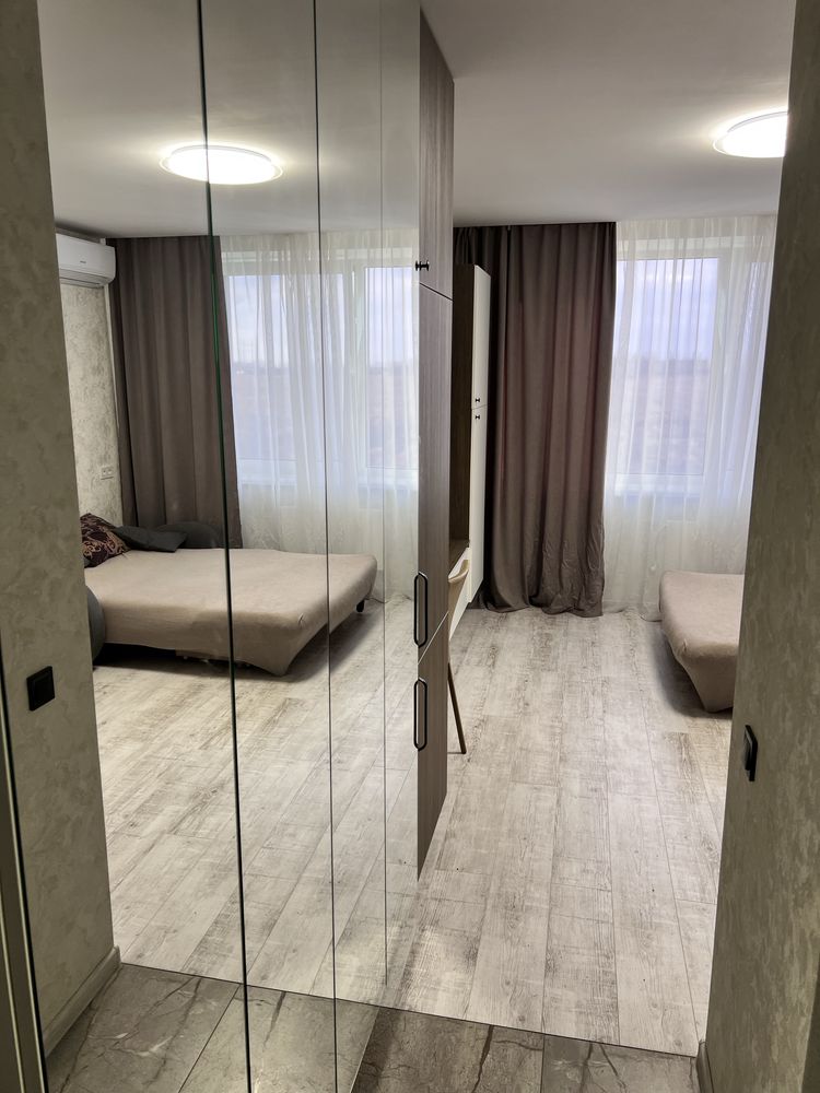 Modern One-Bedroom Apartment in Secured Complex