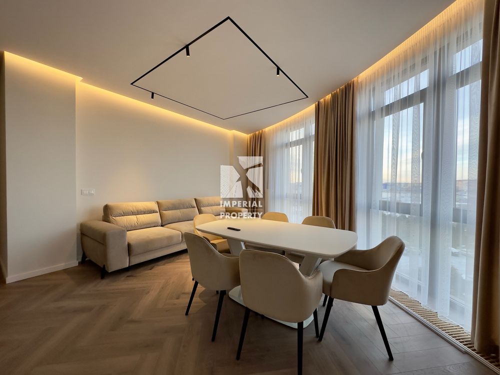 3-Room Apartment in Residents Park with Designer Renovation