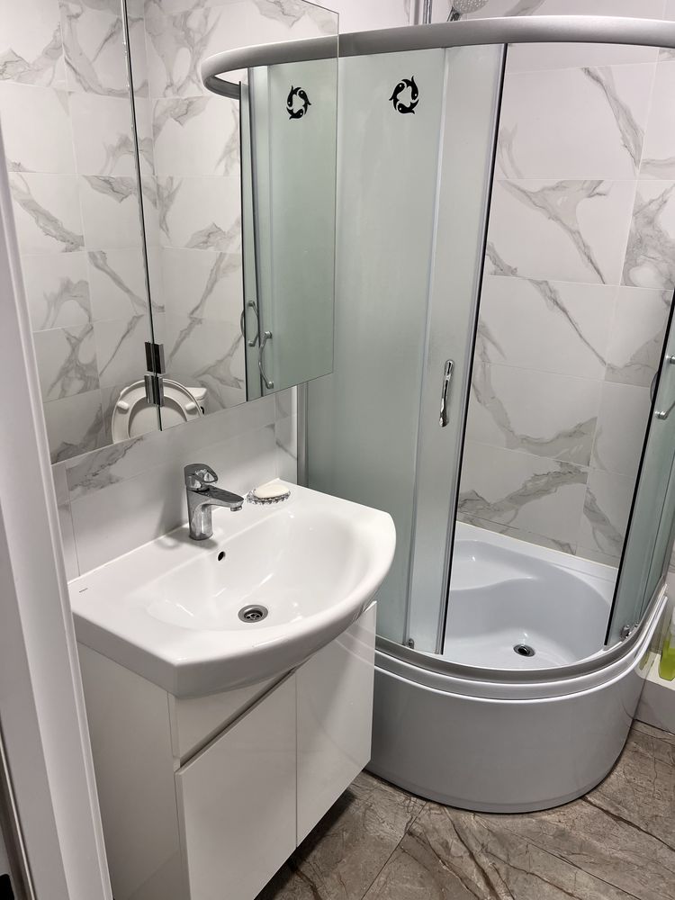 Modern One-Bedroom Apartment in Secured Complex