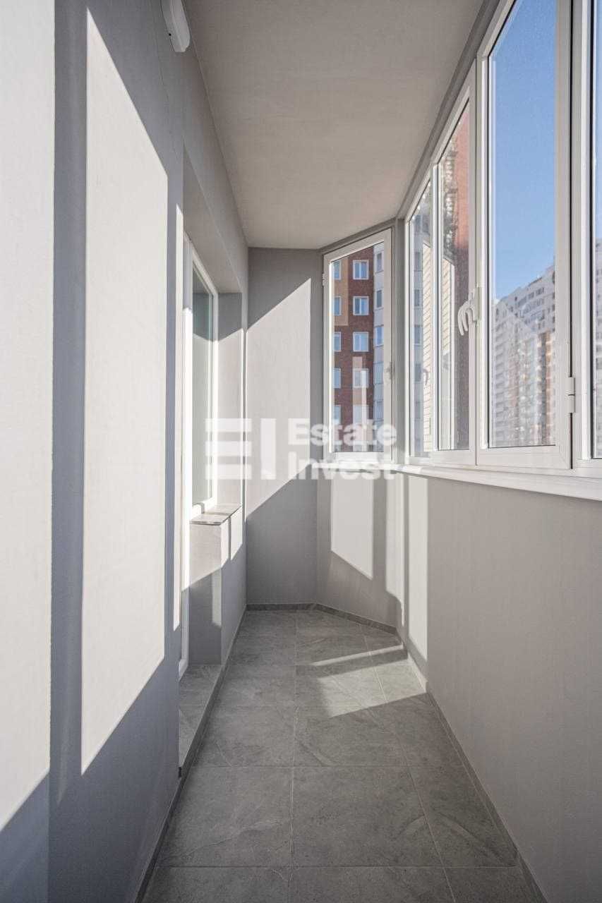 3-Room Apartment with Modern Design in Monte-Plaza Complex
