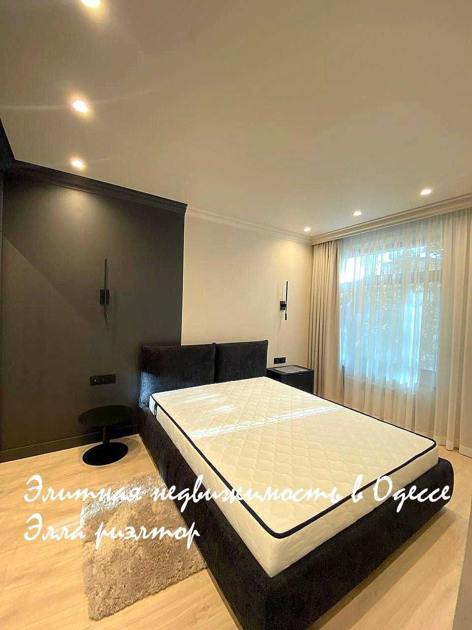 Modern Apartment in City Center with Premium Amenities