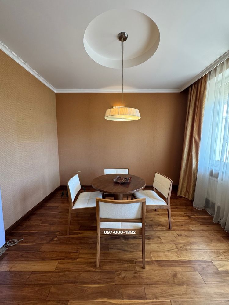 Spacious 2-Bedroom Apartment Near Odessa Sea, Designer Renovation