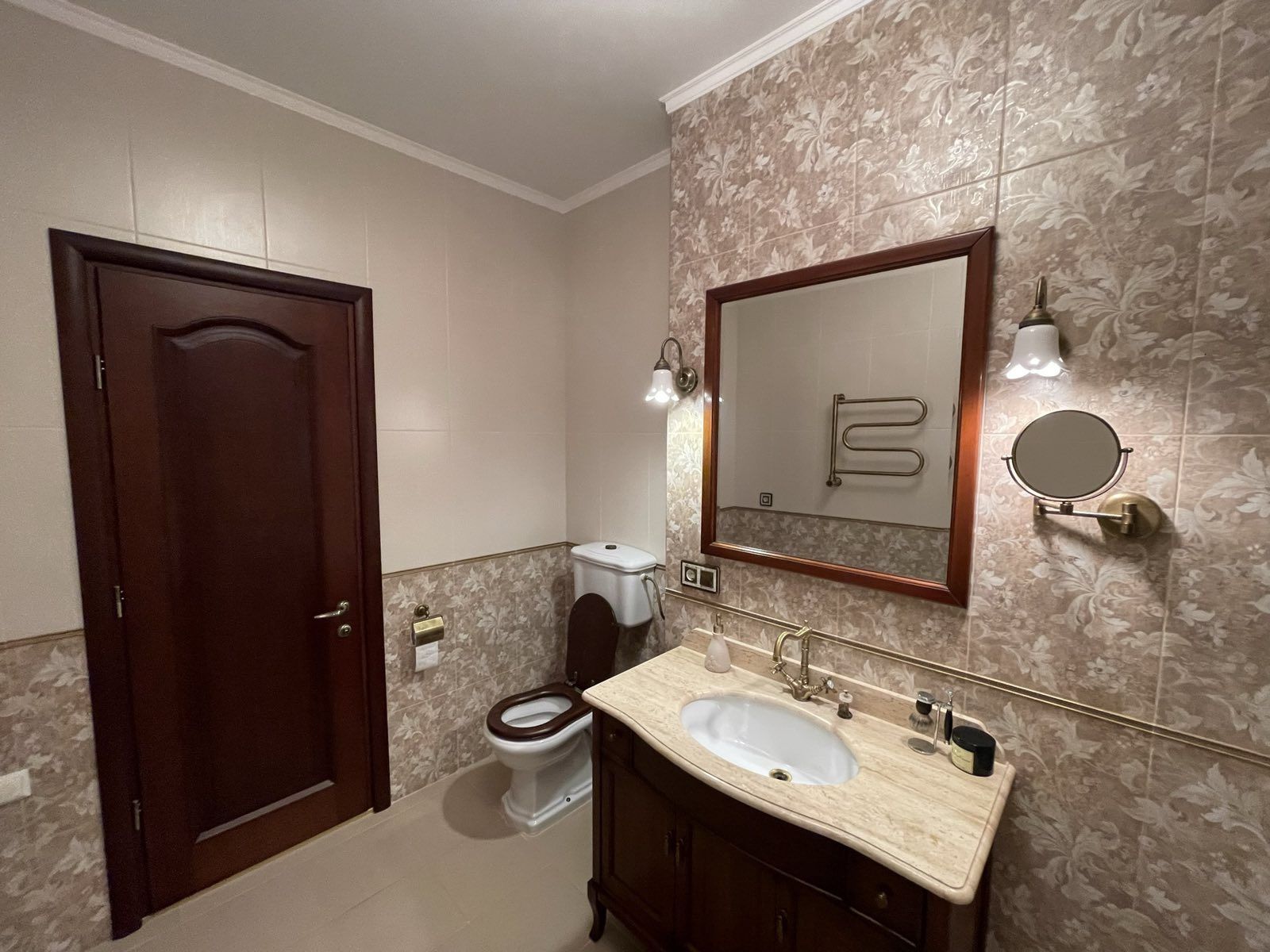 3-Room Apartment with Sea and City View in Galitsky Complex
