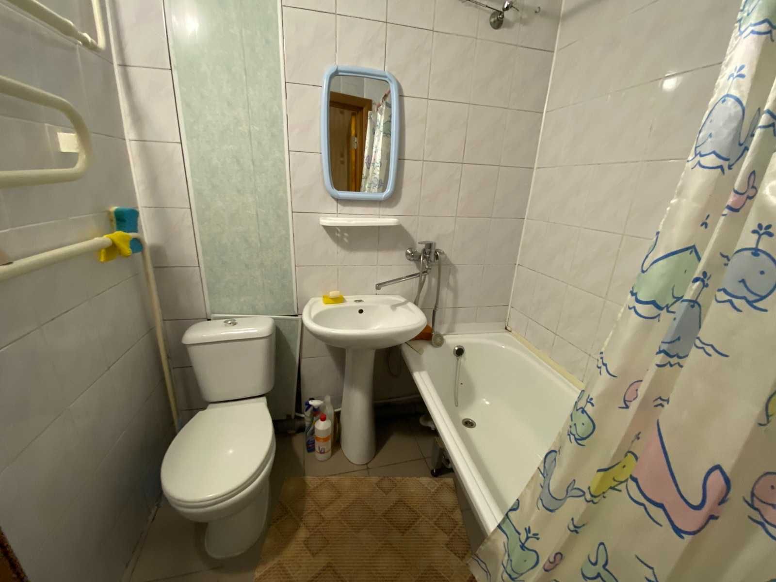 Cozy One-Bedroom Apartment with Balcony Near Market