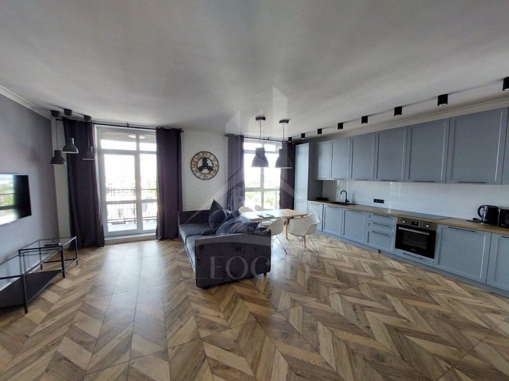 Spacious 2-Room Apartment in AVALON Complex on Chornovola Avenue