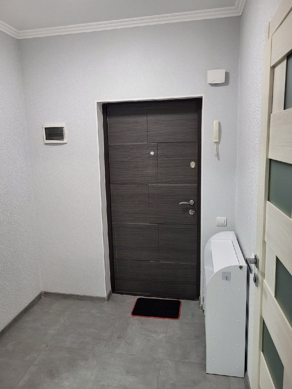 Modern Apartment on Red Stone Residential Complex, Fully Furnished