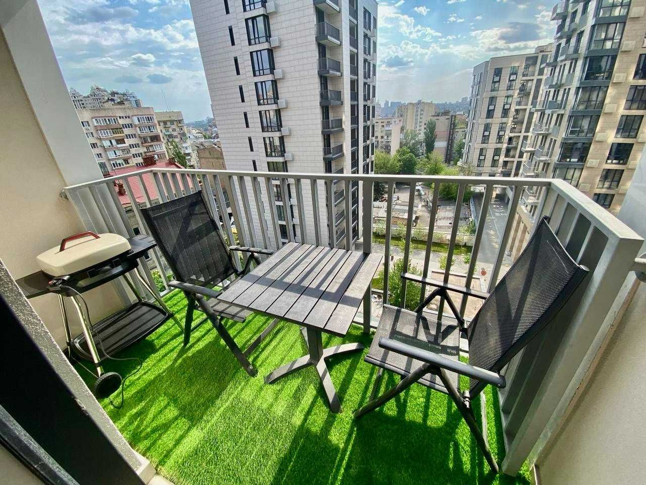 Unique Studio Apartment in Kiev's Historic Center