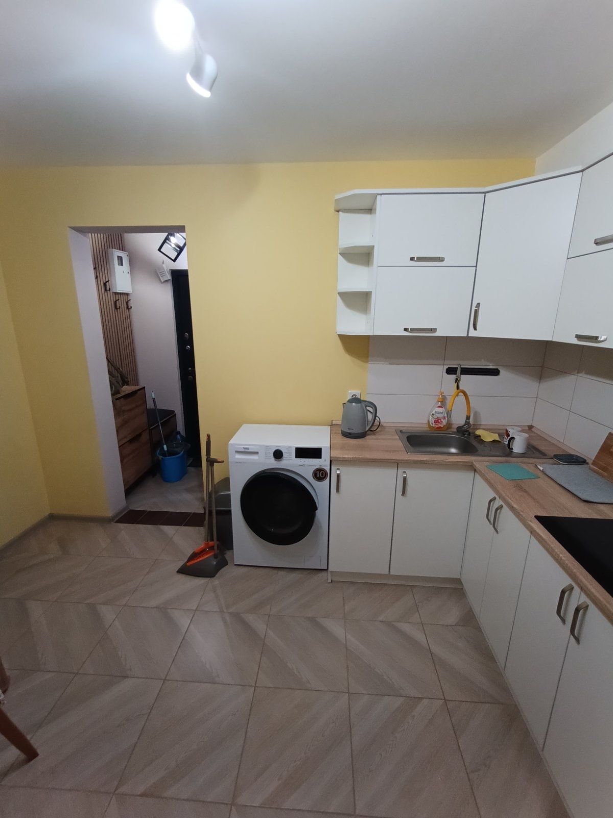 Modern 2-Bedroom Apartment Near City Park