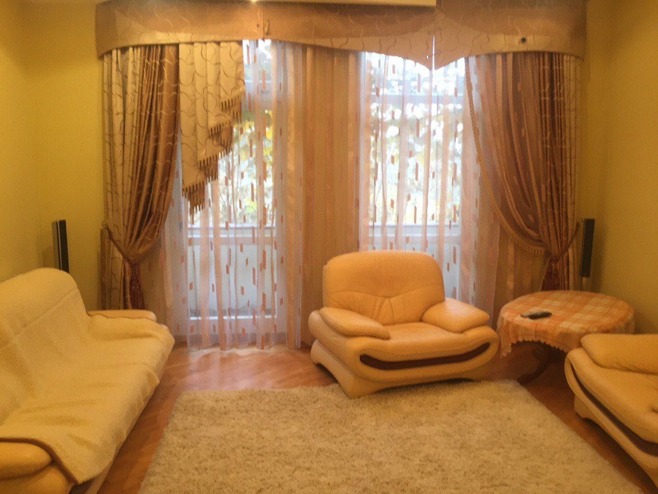 Spacious 3-Room Apartment in City Center