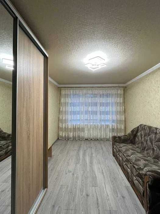 Modern 2-Bedroom Apartment with Walk-in Closet
