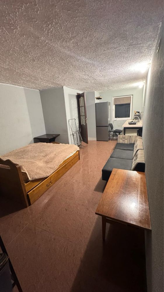 Compact Studio Apartment near Beresteiska Metro