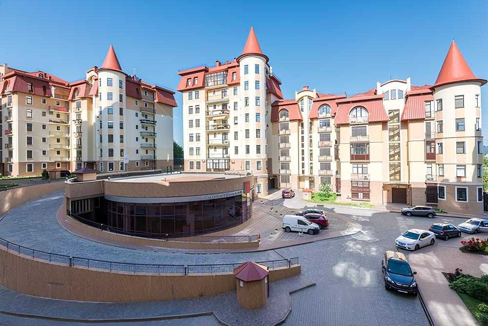 Luxurious 306 m² Apartment in Alpine Town Complex, Kyiv