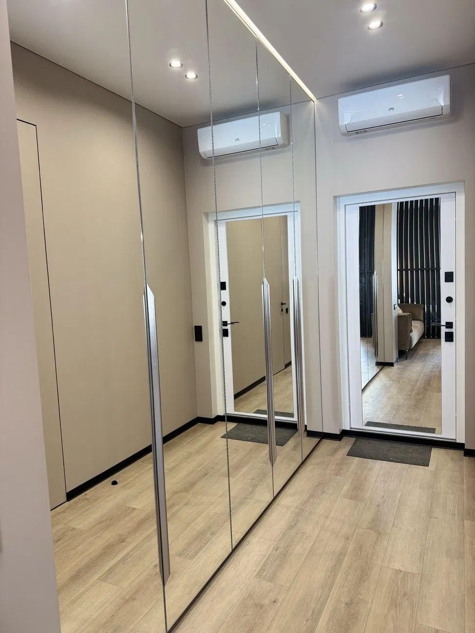 1-Bedroom Apartment in Delmar Complex near Zvirinetska Metro