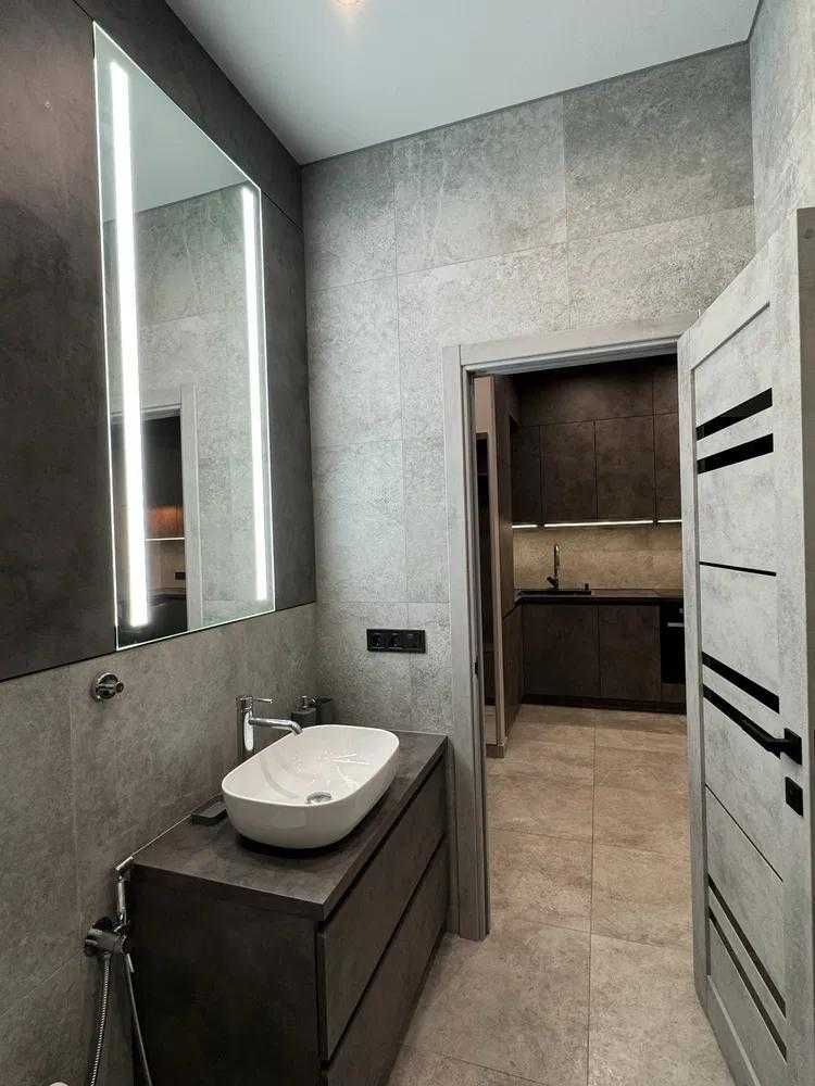 Modern 1-Bedroom Apartment in Viking Park Complex