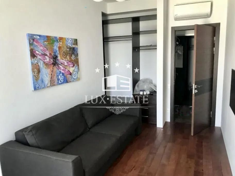 Modern 2-Room Apartment with City View in Ultra Complex
