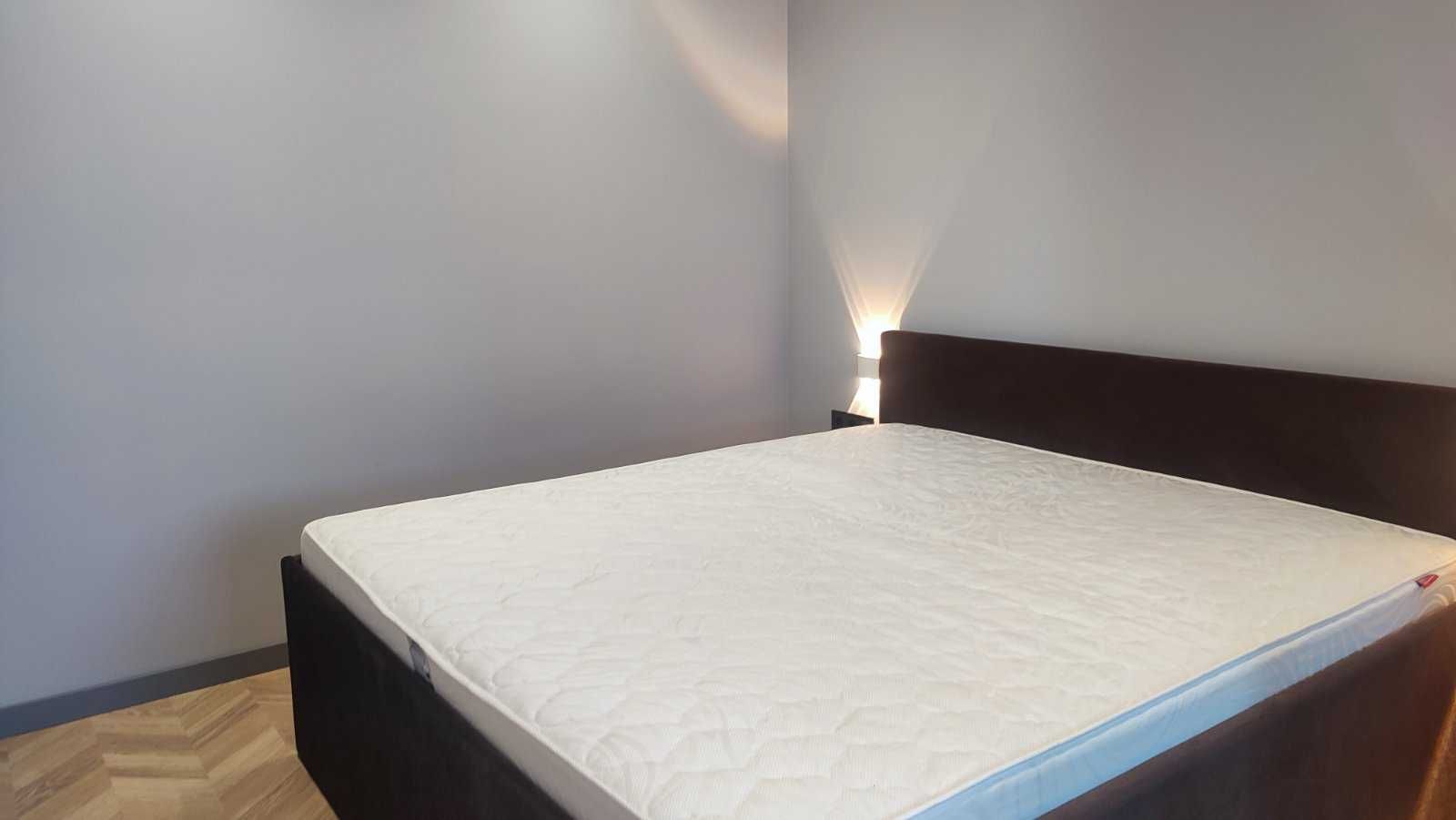 1-Bedroom Apartment in Manhattan Complex, City Center