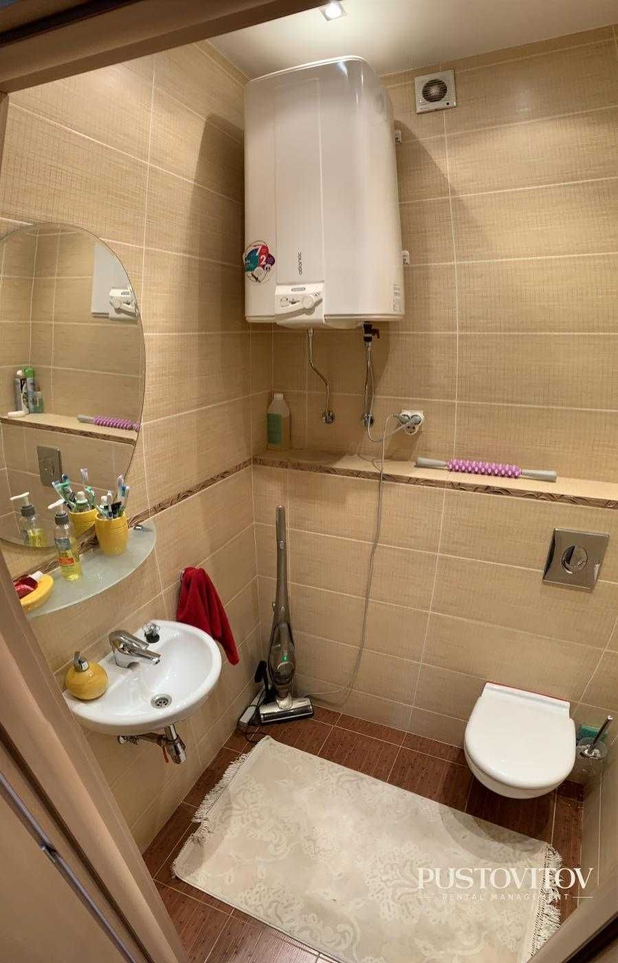 Spacious City Center Apartment near Privoz Market