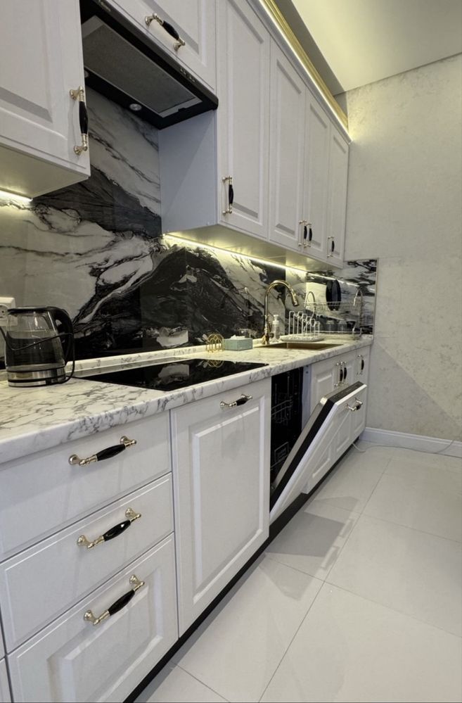 Stylish 50m² Apartment in 44 Pearl Complex, 14th Floor, Sea Proximity