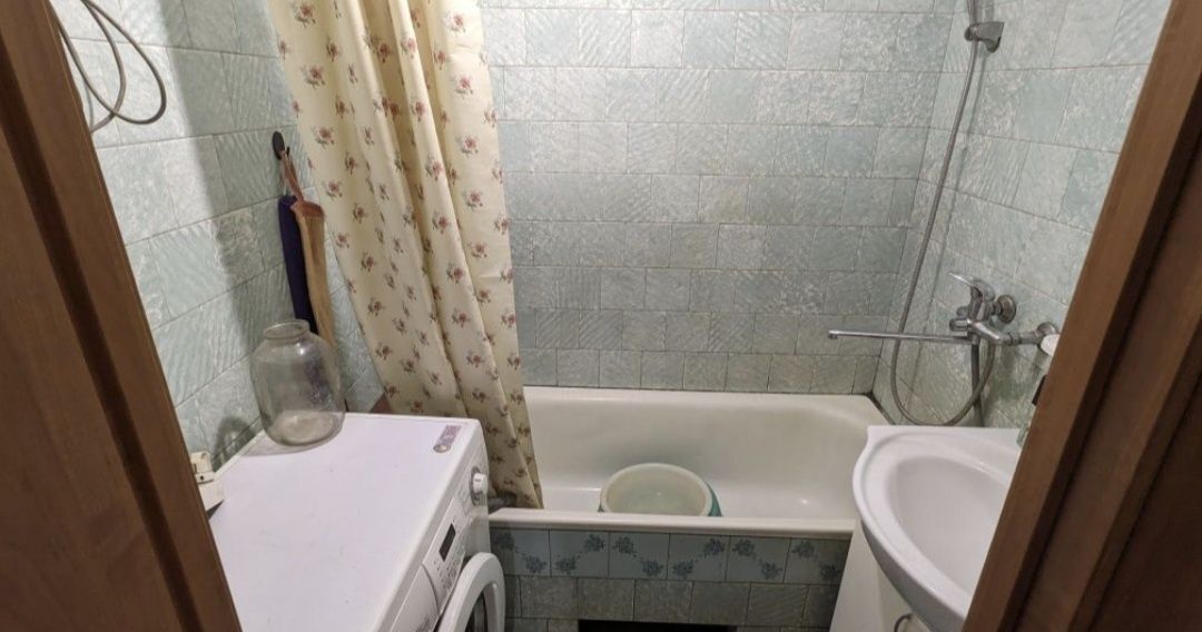 Two-room apartment in Rozvygovo area near school and infrastructure