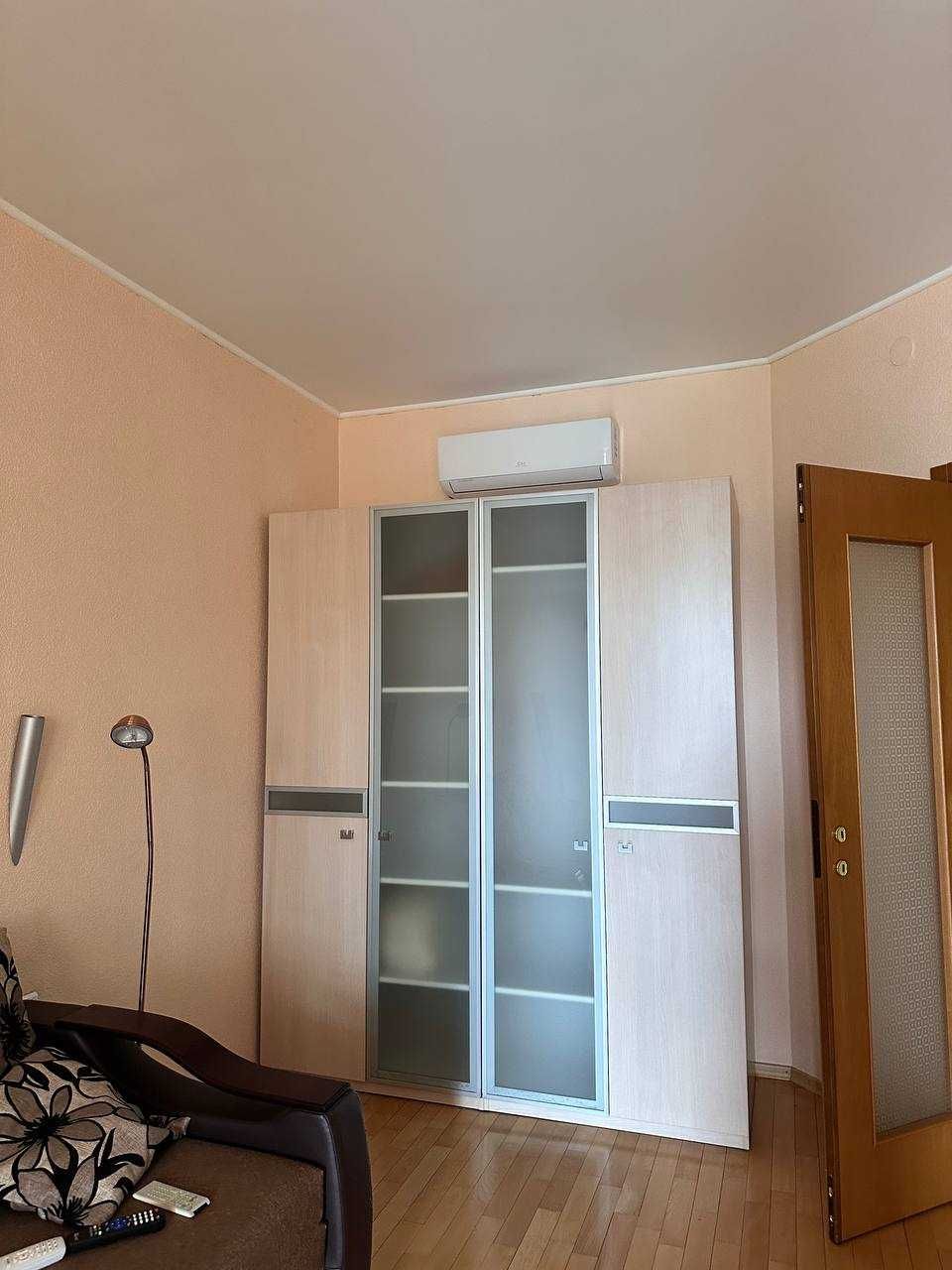 Modern 1-bedroom apartment in Arkadiyivska Vezha complex (city center)