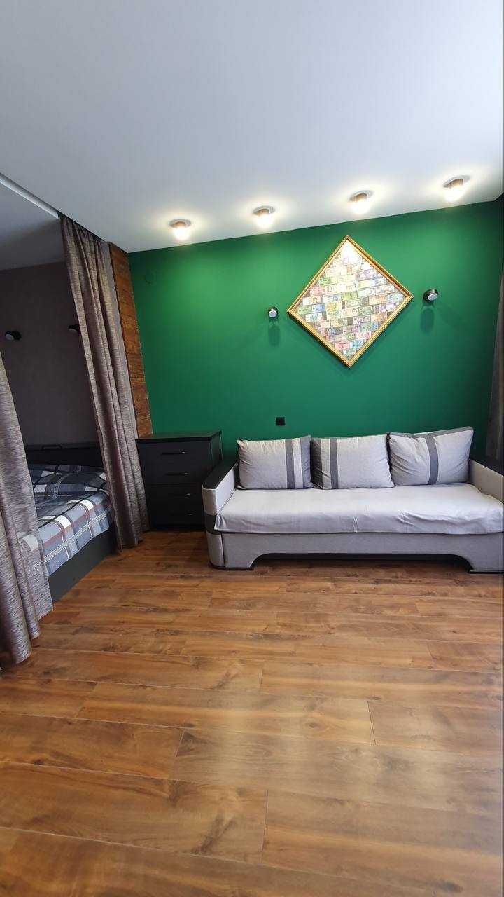 One-bedroom apartment on Horodotska Street with good location and fresh renovation