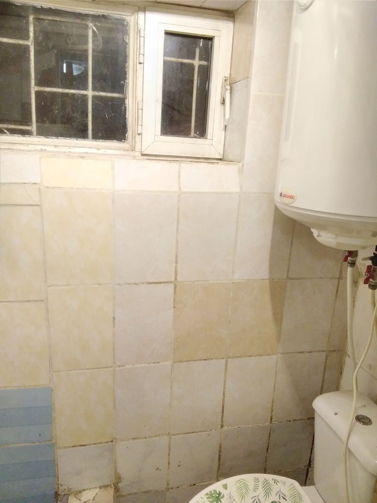 Cozy Rental with Fireplace, Suitable for Blackout Periods