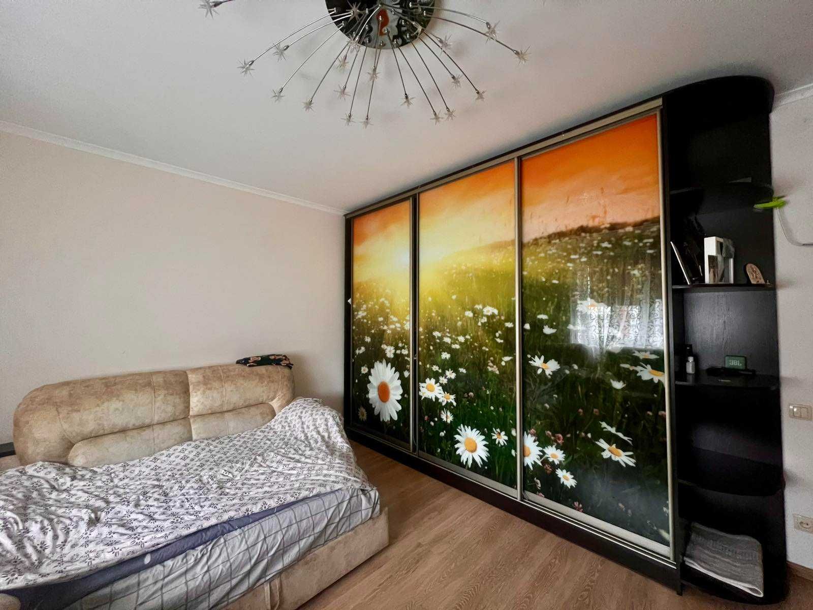 1-Bedroom Apartment in New Building on Varshavska Street