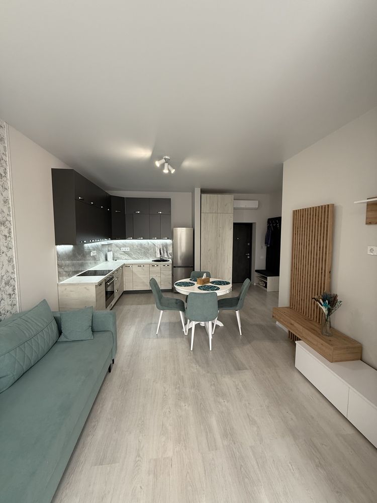 1.5-room apartment in City Line complex, first delivery, fully equipped