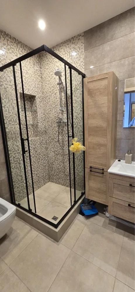 1-Room Apartment in City Complex with Terrace and Modern Amenities