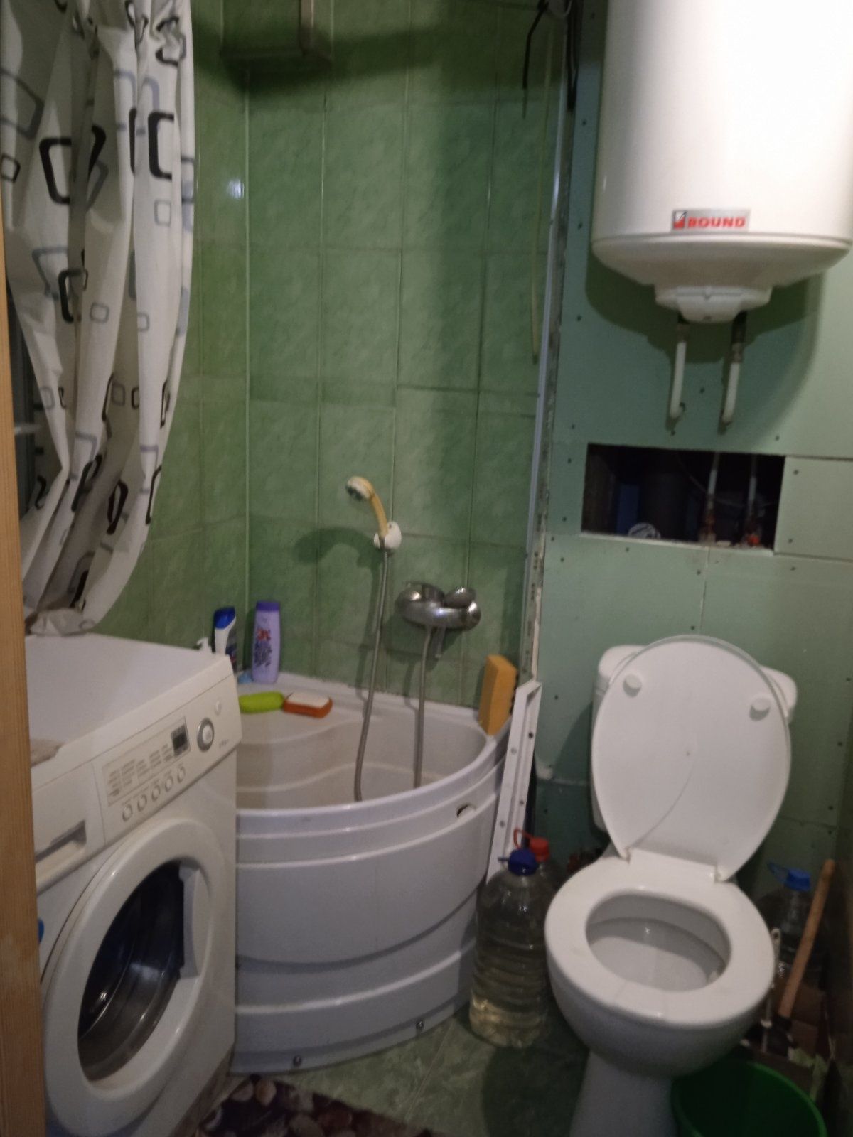 Renovated Studio Apartment in Zalyutino Center