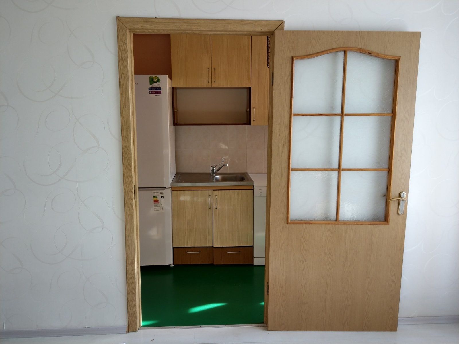 Cozy One-Bedroom Apartment Near Darnitsa Square