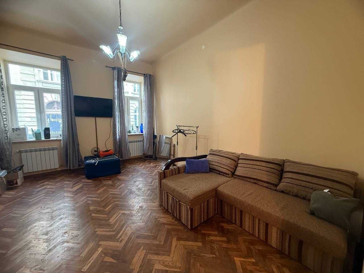 1-Room Apartment in City Center with Full Furnishing