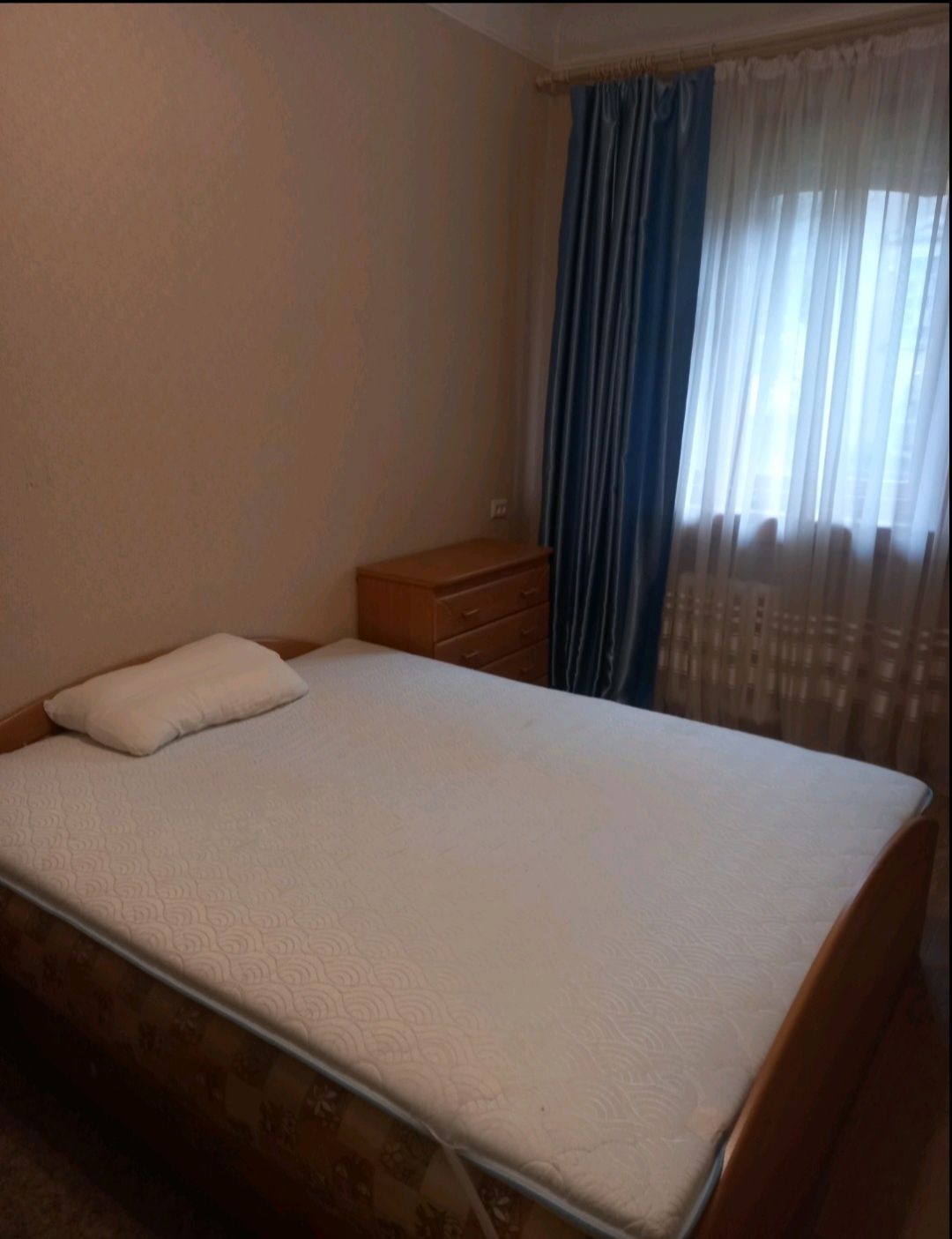Furnished Apartment with Modern Kitchen and Shower Room