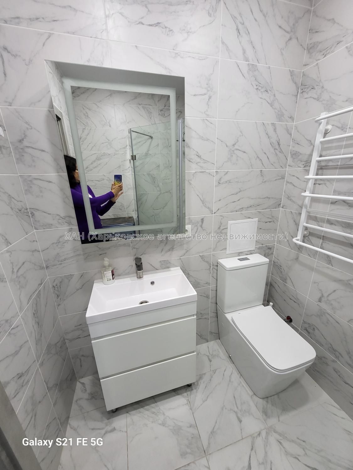 1-Bedroom Apartment in Lazurny Residential Complex with Renovations