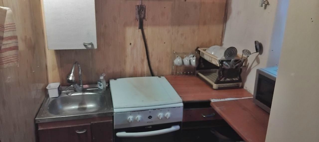 Small Private Sector Apartment Near Budapest, Separate Entrance
