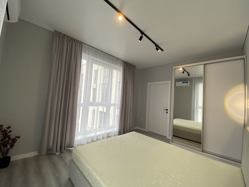 2-Bedroom Apartment in Uzhhorod with Modern Renovation and Full Furnishing