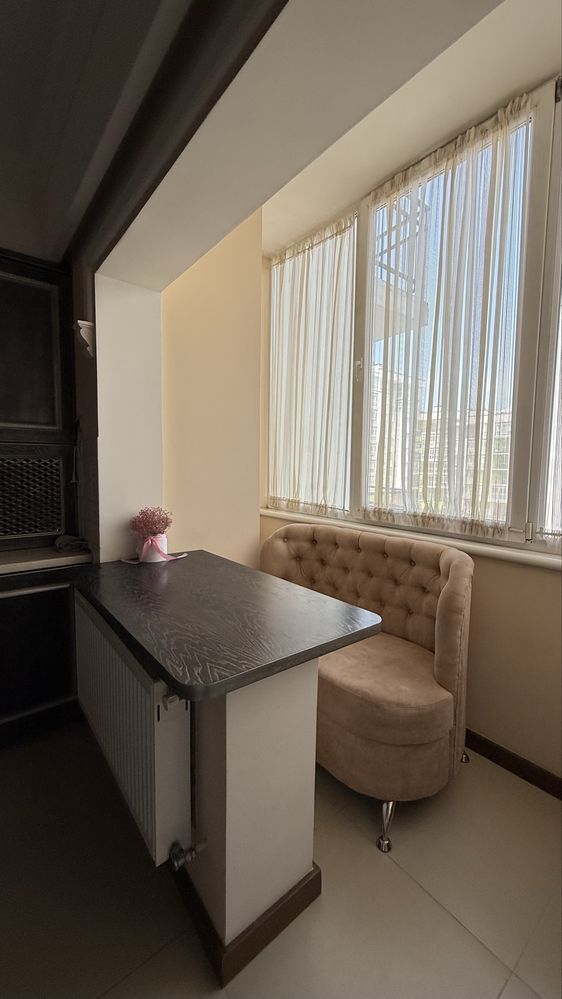 3-Room Apartment on Knyazya Svyatoslava Street, Near Great Britain Complex