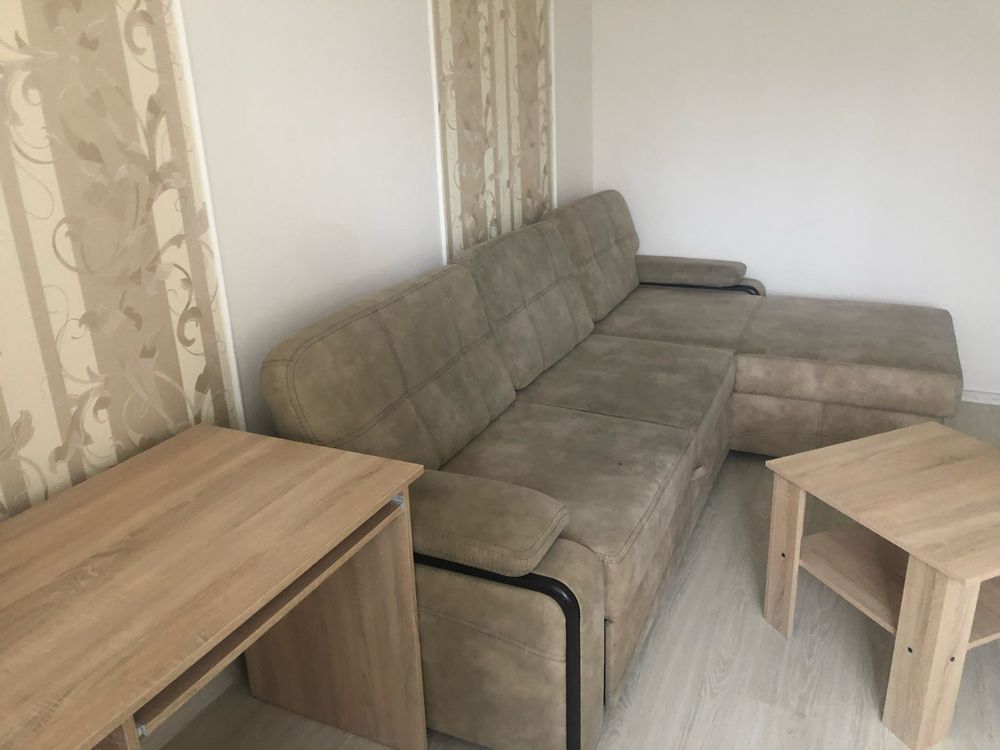 Comfortable, spacious apartment in a new building with quality furniture and appliances