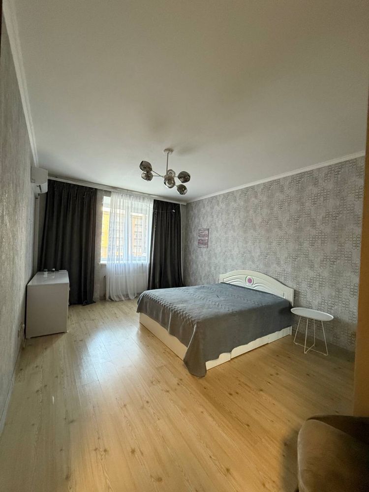Modern 1-bedroom apartment in Naberezhny Quarter residential complex