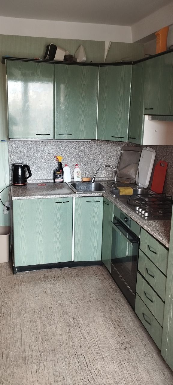 Spacious 2-Room Apartment with Large Loggia on Avtozavodska Street