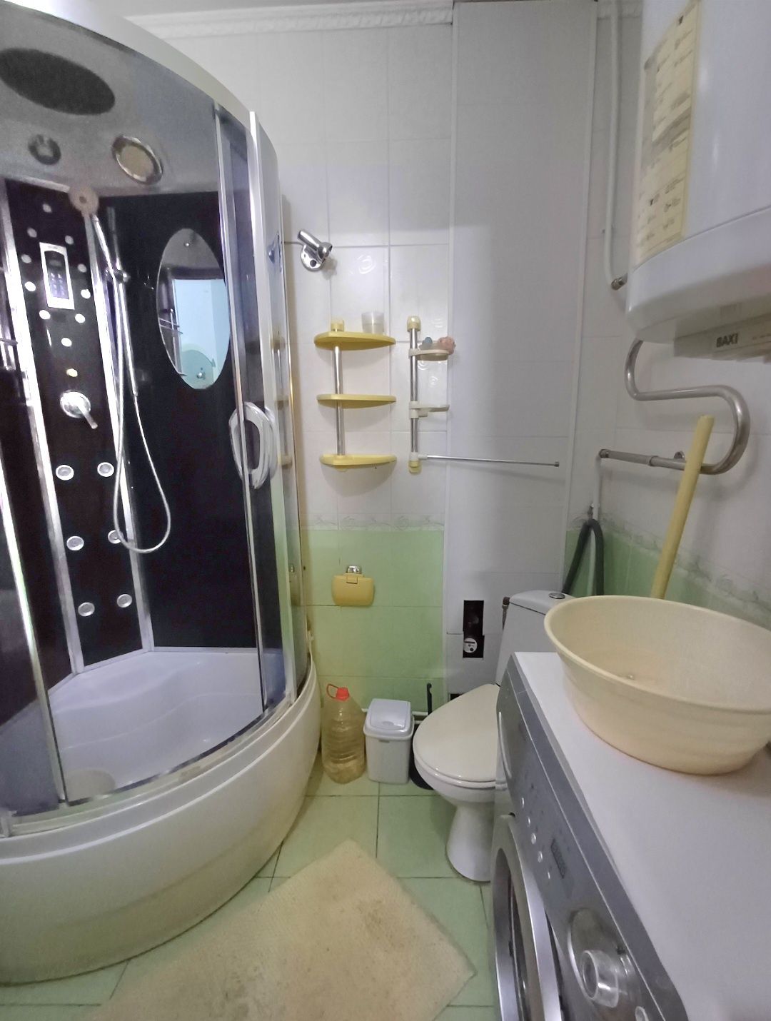 1-room apartment on Mira Avenue, fully furnished