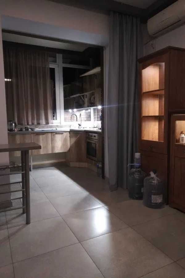 2-Room Apartment in Central District of Dnipro, Khersonska Street