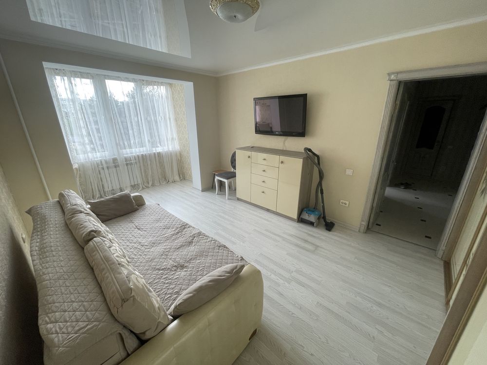 Two-room apartment in Novoyavorivsk with designer renovation